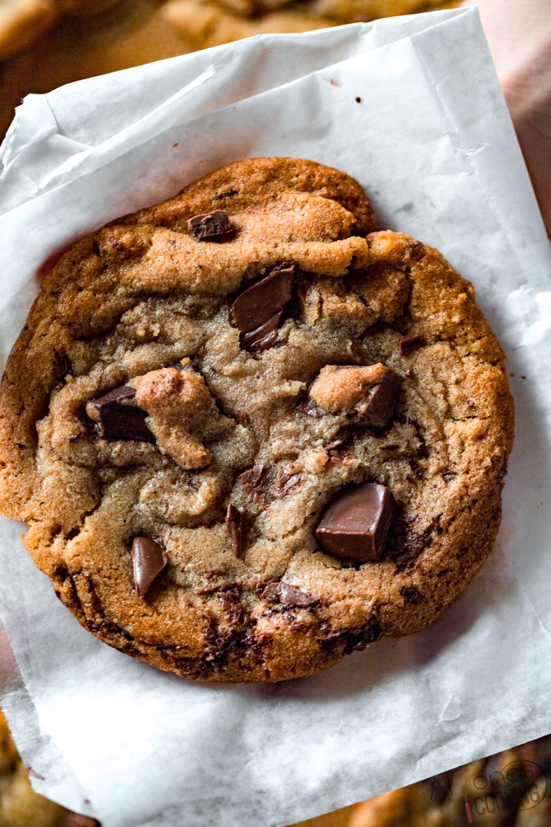 Cleo Gluten Free Chocolate Chip Cookie